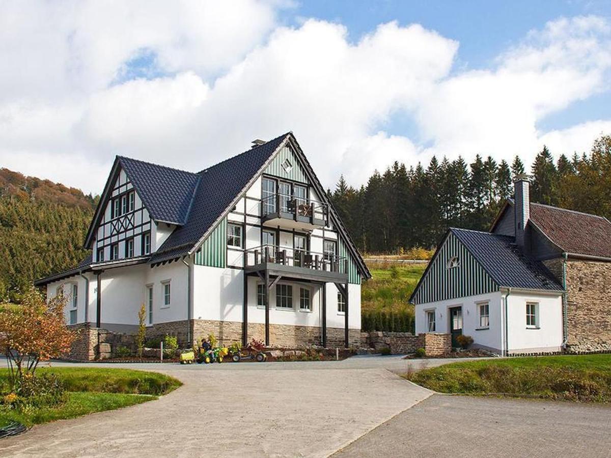 Gut Frielinghausen Appartement Meschede Buitenkant foto